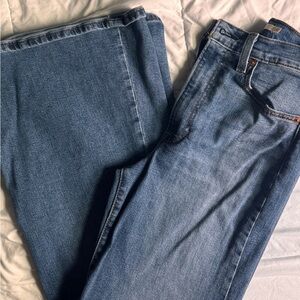 Levi’s Ribcage Bell Jeans, Size 28